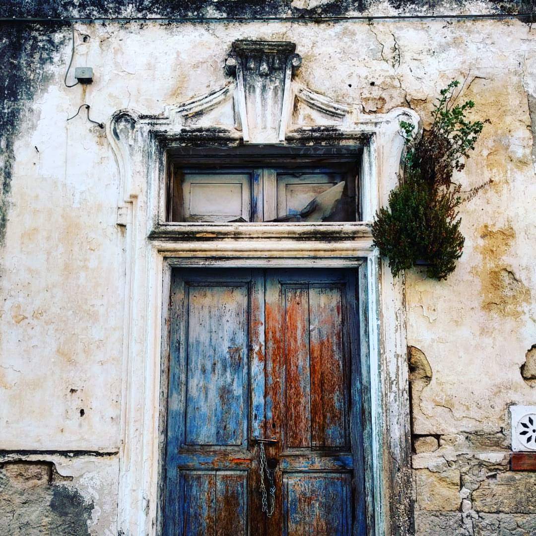 valerio_13's tweet photo. La luce del #Gargano e la pietra di Federico II.
La quiete prima della tempesta. #Apulia #Italia #mitierra #Manfedonia #Puglia https://t.co/zHAtKqBkpX