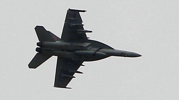 US military says misdirected airstrike in Syria killed 18 allied fighters bit.ly/2pam1Rq https://t.co/tPYIllmm5J