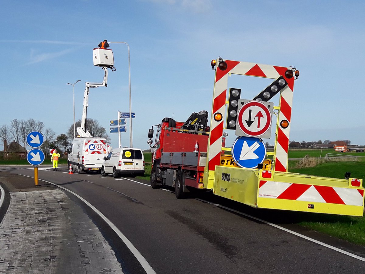 T360NL's tweet photo. 3 bedrijven, 1 werk, 1 team
#ziut #traffic360 #buko https://t.co/R1L6MvwzfG