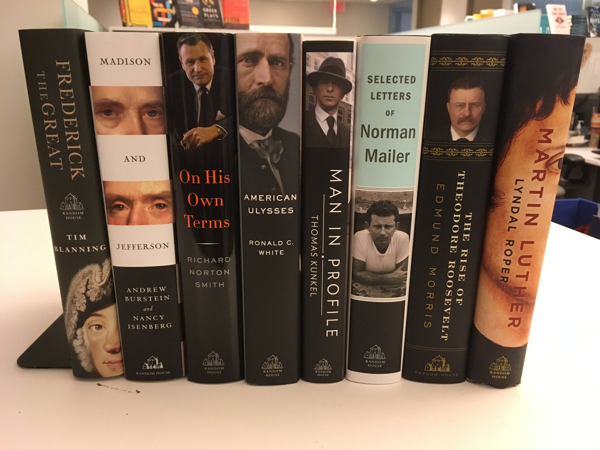 randomeditorial's tweet image. Men stare at me at work all day #publishingproblems