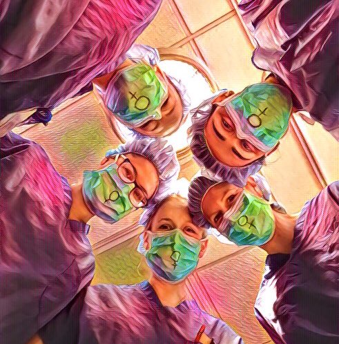 #ILookLikeASurgeon  #womenwhooperate <a href="/NewYorkerMag/">New Yorker</a>