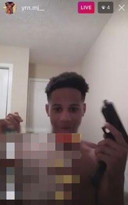 Official_yena's tweet photo. 13 year old boy accidentally shoots himself dead on Instagram live https://t.co/VvJTHBCAxz https://t.co/xPRwwPH7bl