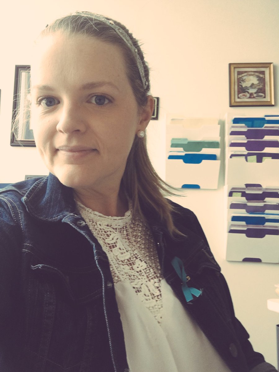 ProfDommer's tweet photo. Supporting this VOICE Day of Action with my teal ribbon during sexual assault awareness month. #useyourVOICEGT @buzzonhealthgt https://t.co/HvRkrsvhiQ
