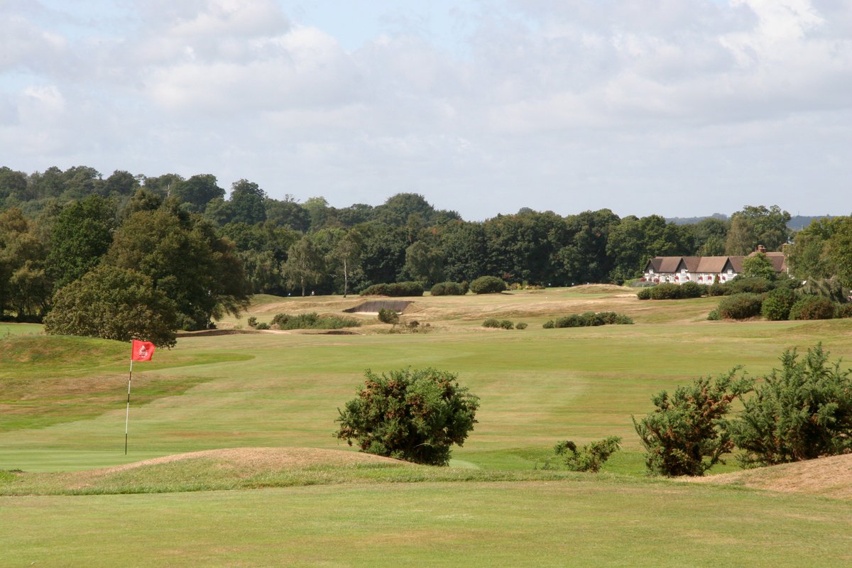 NEW ROLE ALERT: General Manager - Sandy Lodge Golf Club. See more info here talent.golf   #Golf #Jobs #ClubManagement