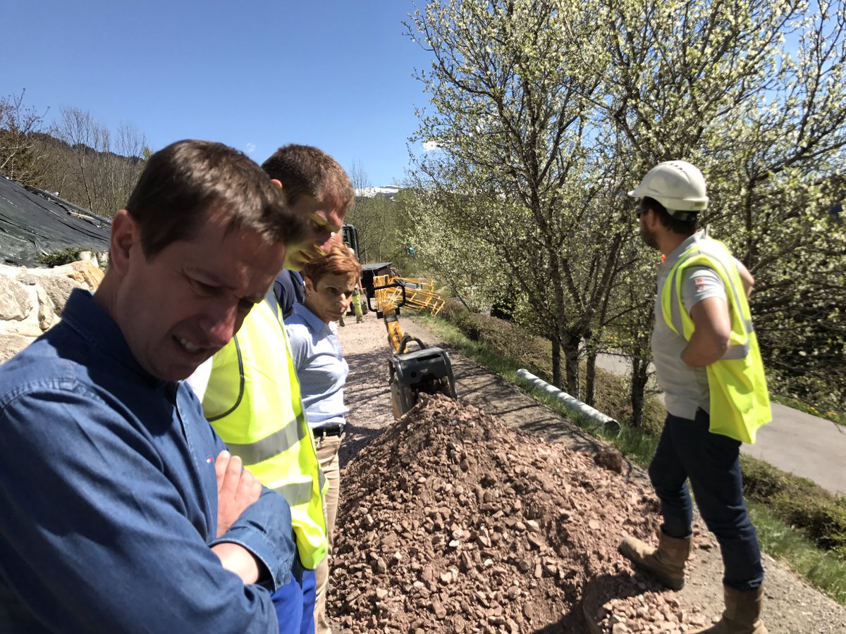 loichervepublic's tweet photo. Visite des travaux d'assainissement de la #2CCAM à Saint-Sigismond avec Marie-Antoinette Métral, les élus, techniciens et entreprises. https://t.co/RSnHqnMxyb