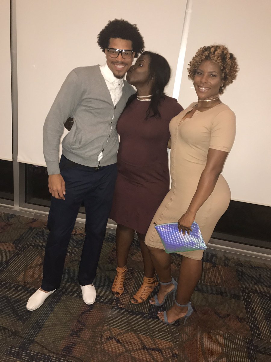 NettaLovee's tweet photo. My Last Athletic Sports Banquet ๐ฉ๐ข #IssaGlowUp https://t.co/iYhylYMVil