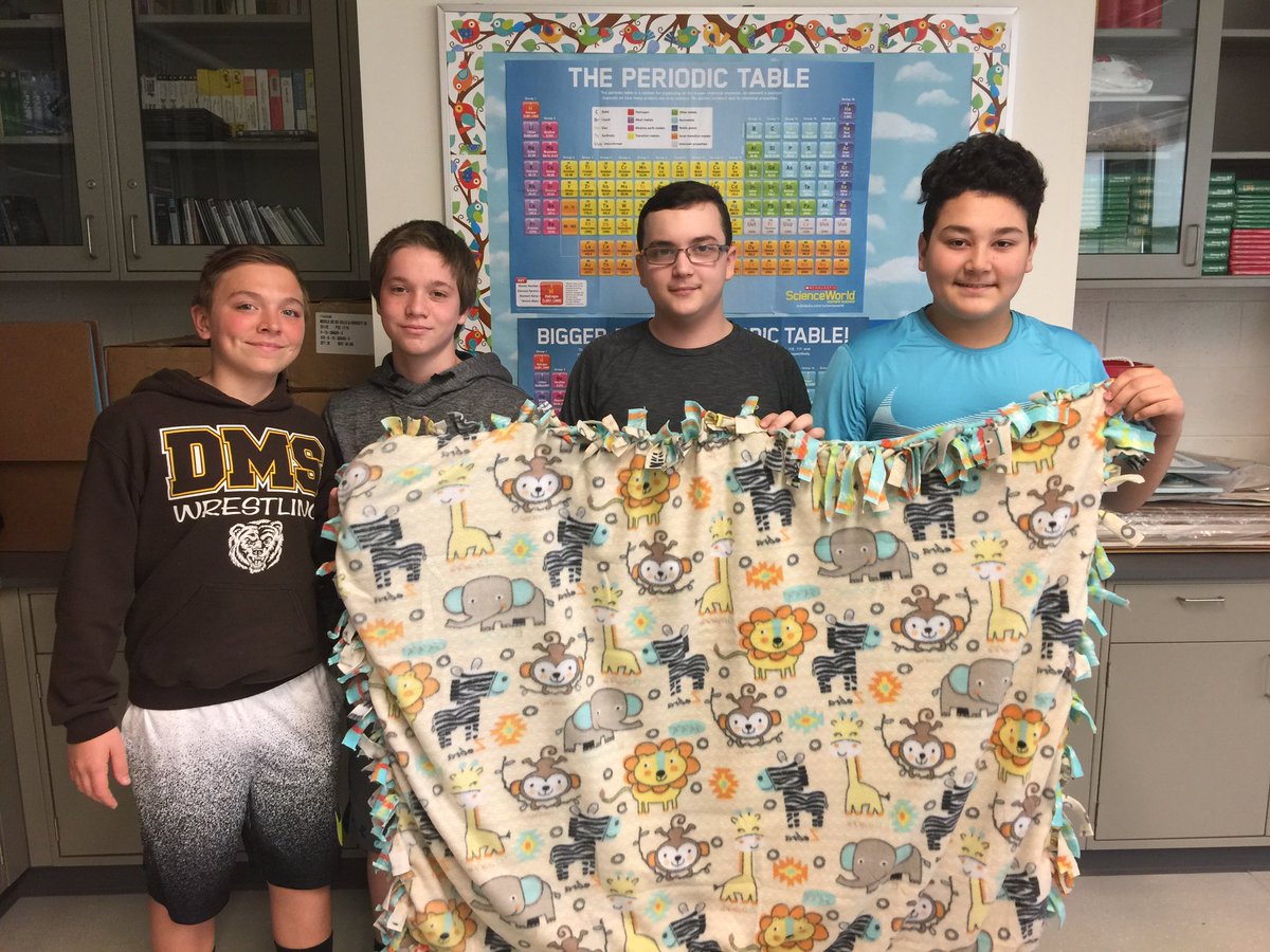 team_7a's tweet photo. More blankets! https://t.co/ibWjeOlYcH
