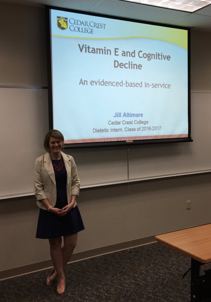 CCCNutrition's tweet photo. #CCCInternsinAction #RD2be @BeWellBodyMind presenting #vitaminE and #Alzheimers at our #freeCEUevent https://t.co/LyCcYZNtBQ