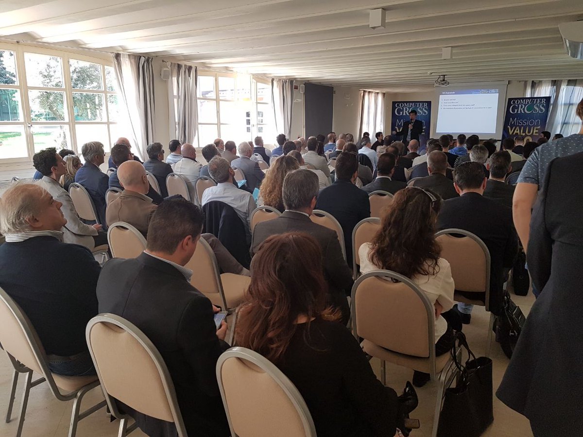 ComputerGross's tweet photo. UN GRANDE INIZIO! Conlcuso il 1°appuntamento con #MissionValue40.Grazie per la numerosa partecipazione. 2° tappa a #Roma!#ValueITDistributor https://t.co/NdSYcut83w