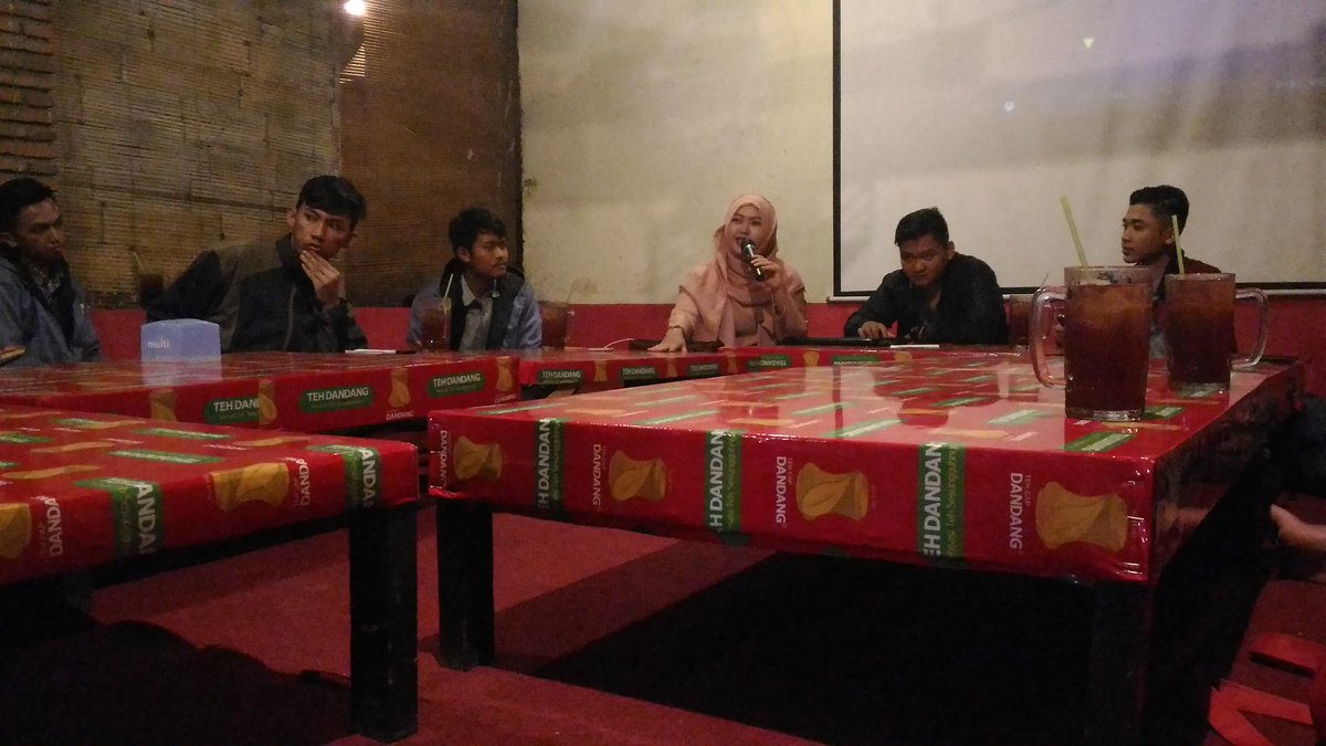 [LIVE REPORT]
Sedang berlangsung diskusi bersama "Ngopi Bareng Kamu" dengan tema demokrasi kebablasan