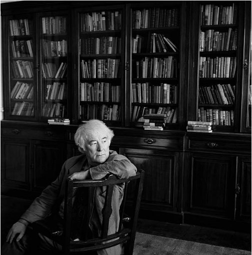 I drink to keep body and soul apart.
Happy birthday Seamus Heaney
Photo: Steve Pyke, London, 1995 