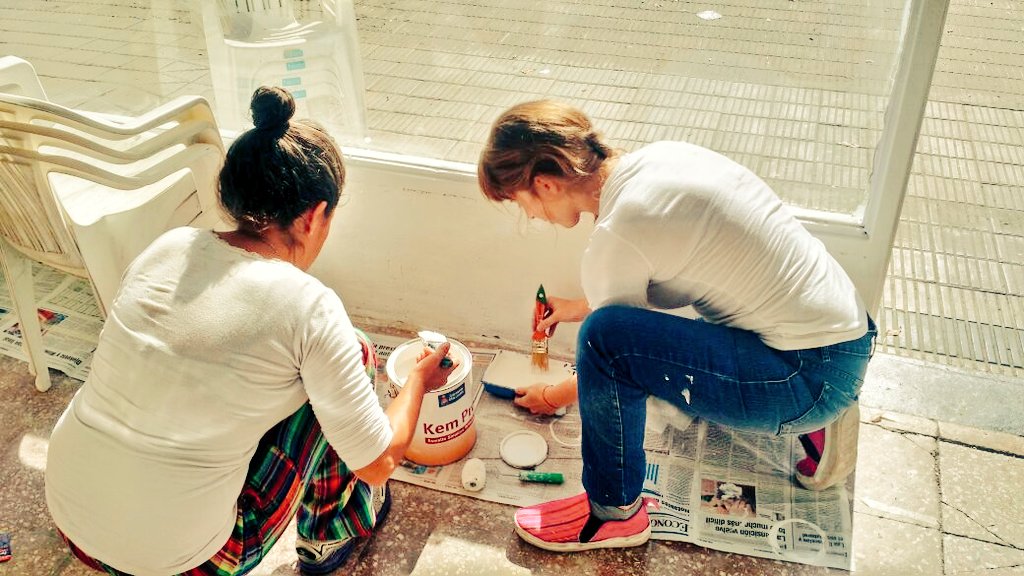 EVbelgrano's tweet photo. #Ahora preparamos el nuevo #EspacioBelgrano 🎨👨👩✌ https://t.co/DIfv0msJsr