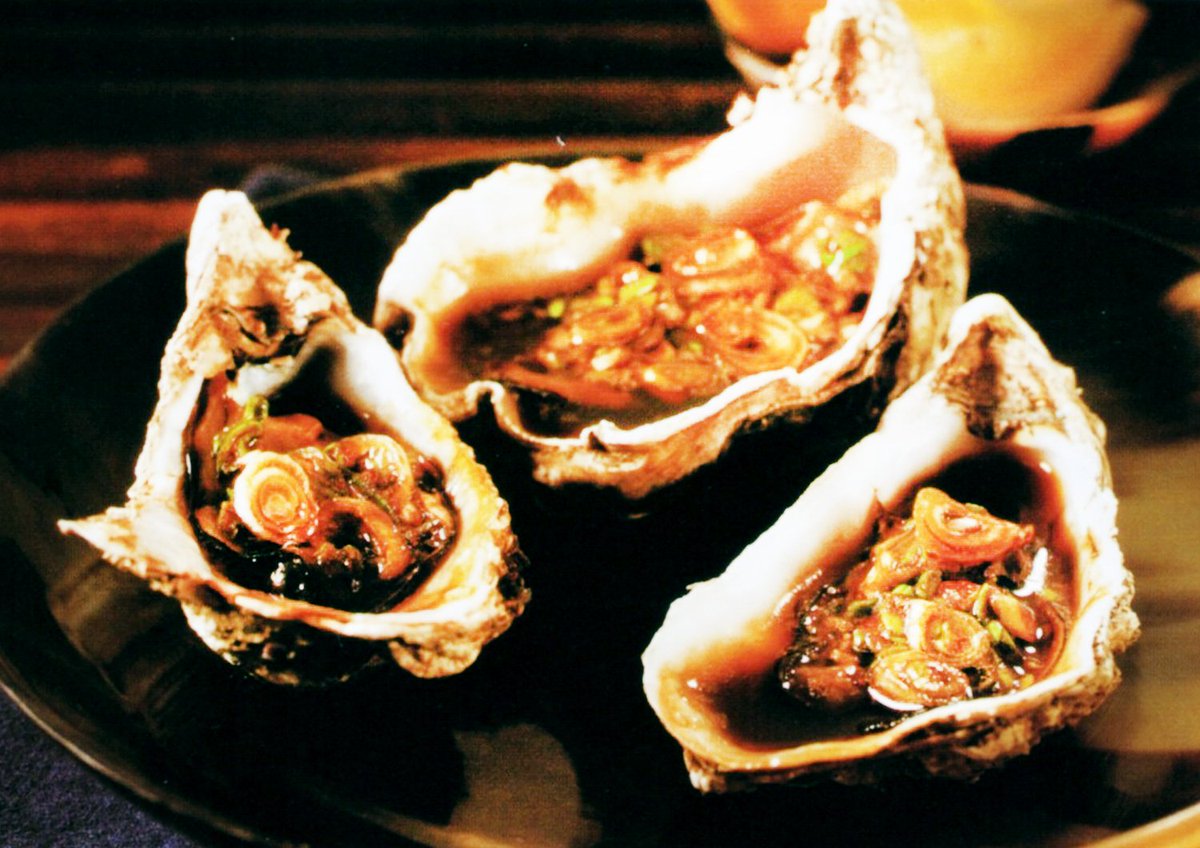 Save_Trees_Bees's tweet photo. Bet this would be delicious with @NorthFLoysters oysters &amp; Tupelo honey! https://t.co/WbjUjvSruQ…/grilled-oysters-with-light-amber-honey https://t.co/devaZPf9Uv