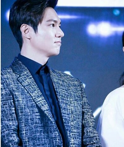 minozfunclub's tweet photo. 20160413 @ActorLeeMinHo 💕💕👏👏 https://t.co/l4vpPfNyhR