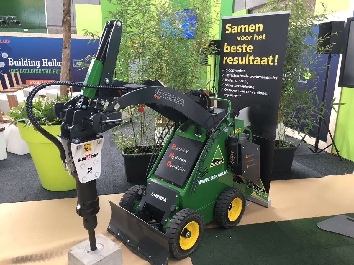 OskamGroep's tweet photo. @OskamGroep succesvol met duurzaam slopen concept @BuildingHolland beurs @RAIamsterdam https://t.co/PLHVZsiscc