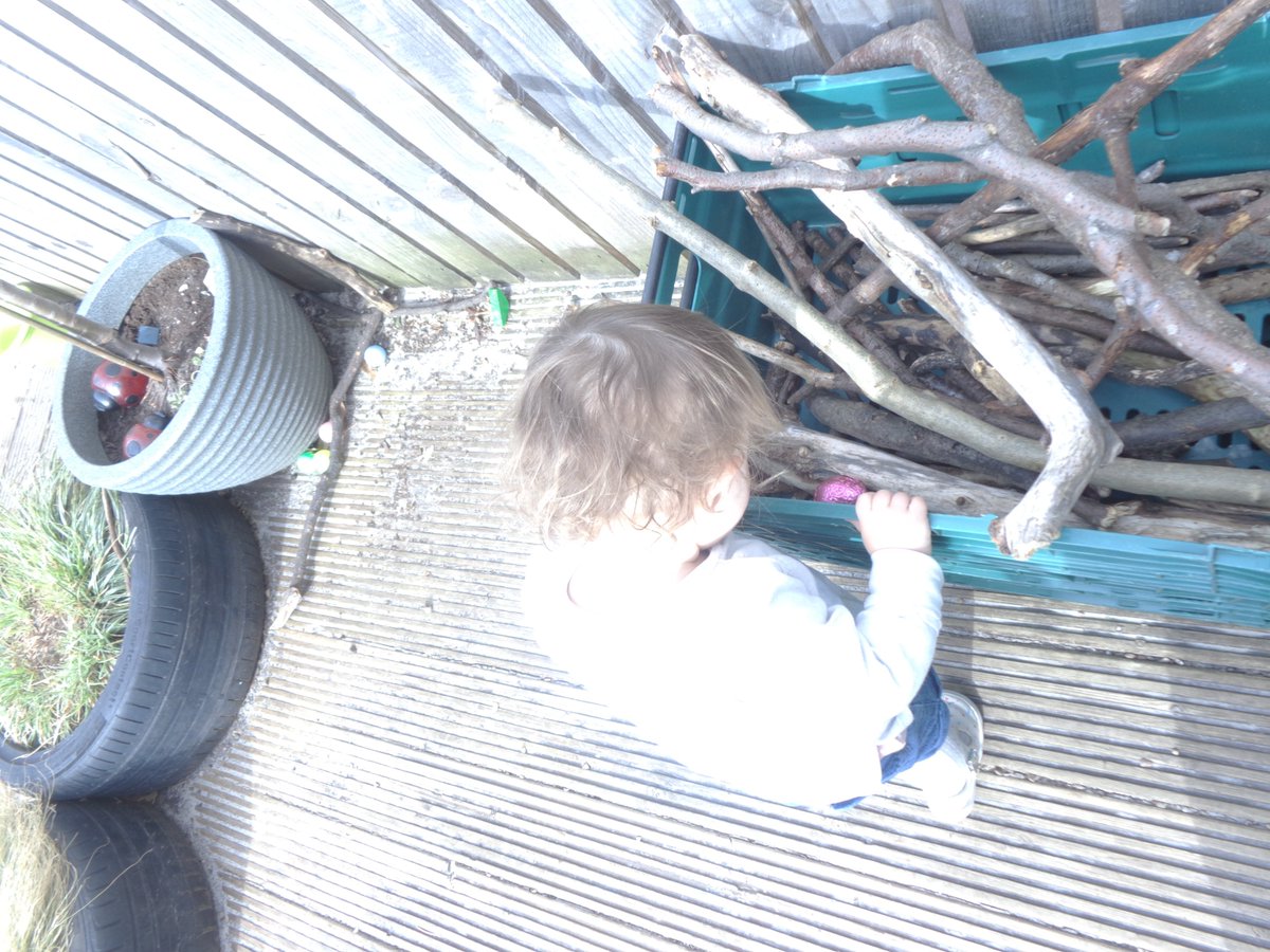 LittleMonkeysK's tweet photo. The Easter Bunny didn't forget Little Monkeys Cotton Tops who had great fun looking for all the eggs out in the garden!! https://t.co/VXQvJkmBeS