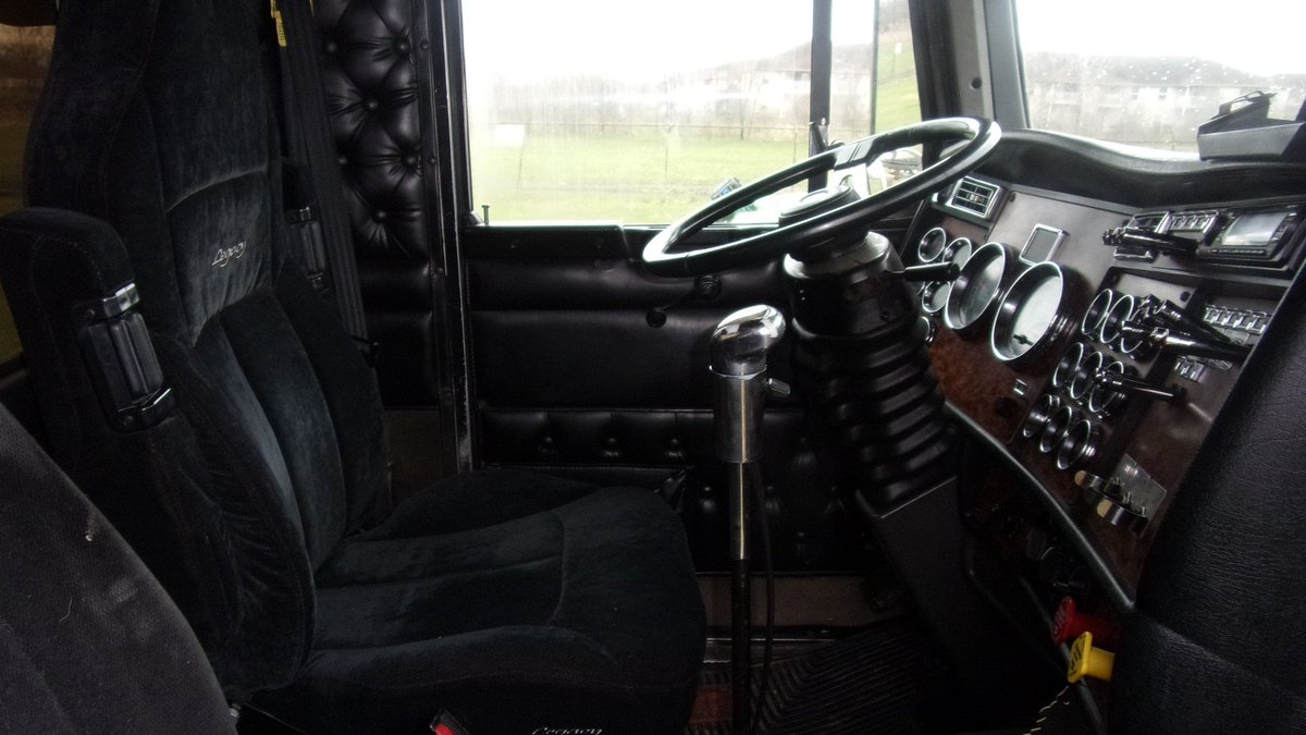 TotalValueRV's tweet photo. 2 Days left! #EbayMotors #Auction on a #Kenworth #SemiTractor! (Trailer not included in auction, but is for sale)
https://t.co/OOvGU0QWDA https://t.co/Y7yd1QufLi