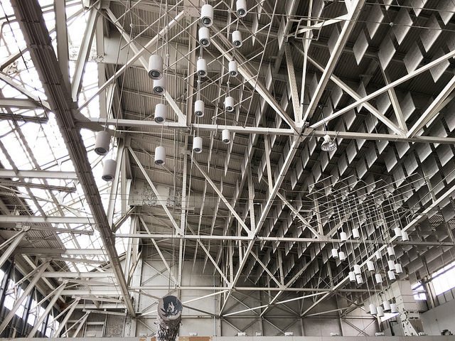 ByERussell's tweet photo. There are still remnants of the Interim Terminal in hangar 11 at @Reagan_Airport: https://t.co/19rVKtG9VS #DCA @ggwash https://t.co/ZsJW24Y3NJ