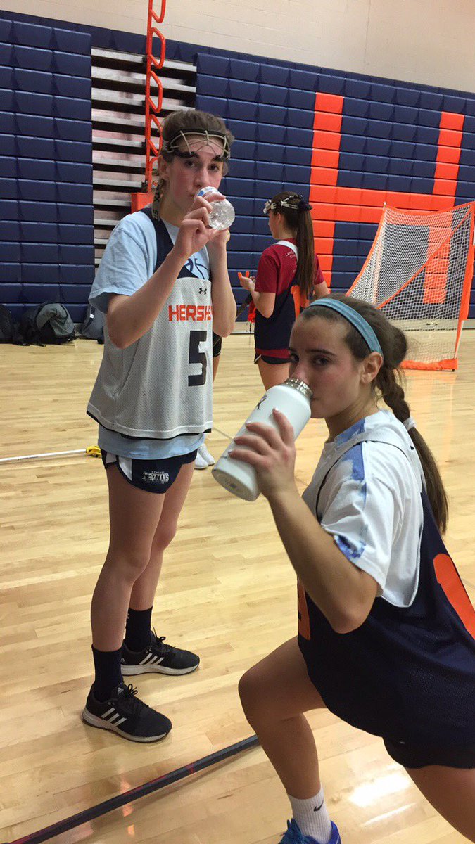 nphillips23's tweet photo. Happy 18th jacq!! Keeping you twitter 4ever #nmjc #lapple @Jfoley1312 https://t.co/oMeTrihzl4