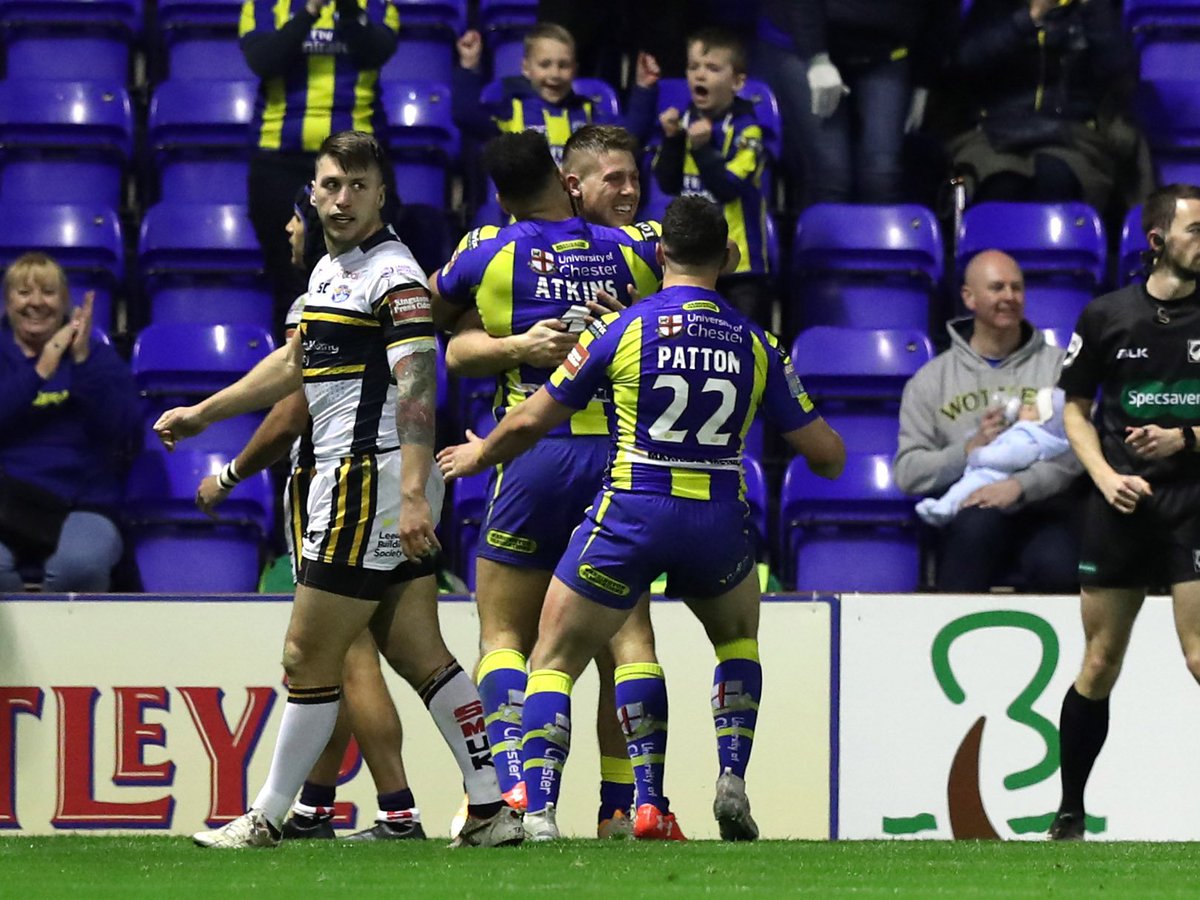 zetmetelec's tweet photo. It worked last week so here is another good luck to @TomLineham and the rest of the @wolvesrl team tonight. #wolves2017 #itsalwaysouryear https://t.co/XguBal6Xz0
