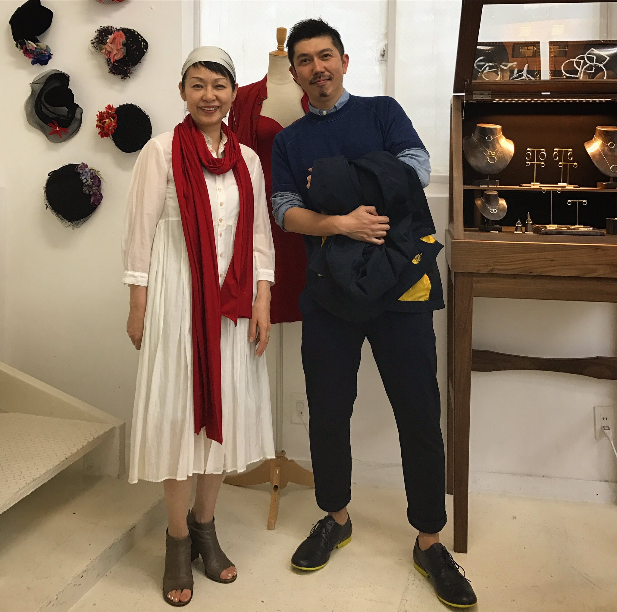 Moriuo 先週憧れのデザイナーやスタイリストである安野ともこさんにお会いすることができました大感動です 雑誌ジャップの ファッションページやドラマ すいかのスタイリングなどなど素晴らしいスタイリストさんであり 浅田真央さんの衣装も安野さんの