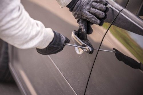 sussexinsurance's tweet image. In honour of #AutoCrimeEnforcementmonth, here’s an article detailing how to keep your #vehicle’s contents safe. buff.ly/2nJxne1