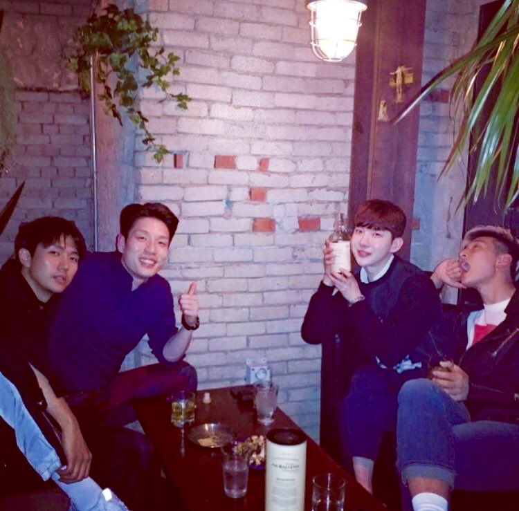 nono_cn915's tweet photo. みんな違う写真あげてくれるとか好き。
カムバついでに日本にも来て欲しいよ😭😭🙏🙏 https://t.co/JoHVdNcDZh