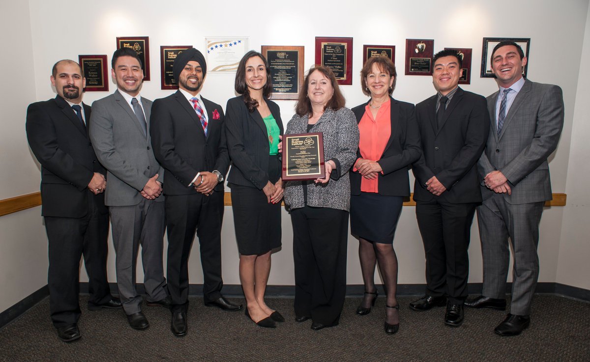CSUNMBA's tweet photo. #TBT The #smallbusinessinstitute Award-Winning team from #NazarianCollegeMBA for their Graduate Feasibility Business Plan #Congrats #CSUN https://t.co/aDmrjCPV7N
