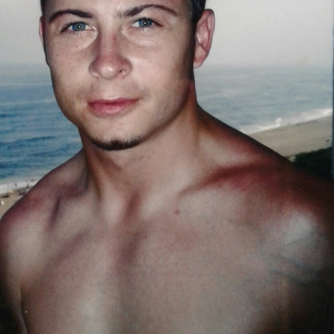 On holiday...but maybe not, I booked my android&amp; laptop a room next to our room phone&amp;laptop ....duhh...working holiday..Boom next slide...