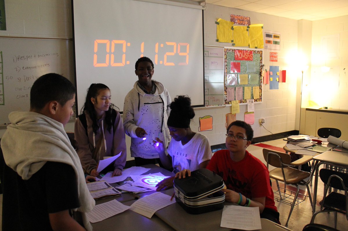 LMS_Hawks's tweet photo. #TNReady, set, go! LMS is using differentiated review strategies in order to prepare! #Mathegghunt #BreakoutEdu #Nearpod https://t.co/zGnyzv9EDJ