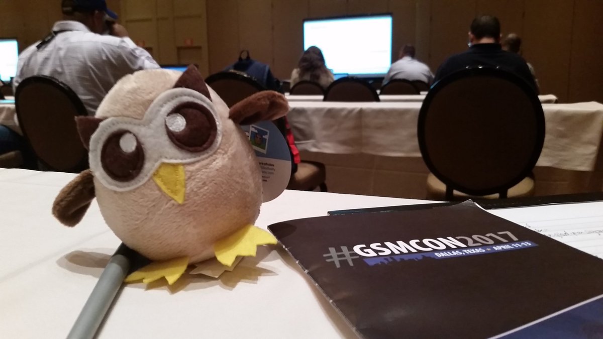 Reportergrl's tweet image. Owly is learning about creating beautiful graphics to tell a story! #GSMCon2017 #lifeofowly @hootsuite