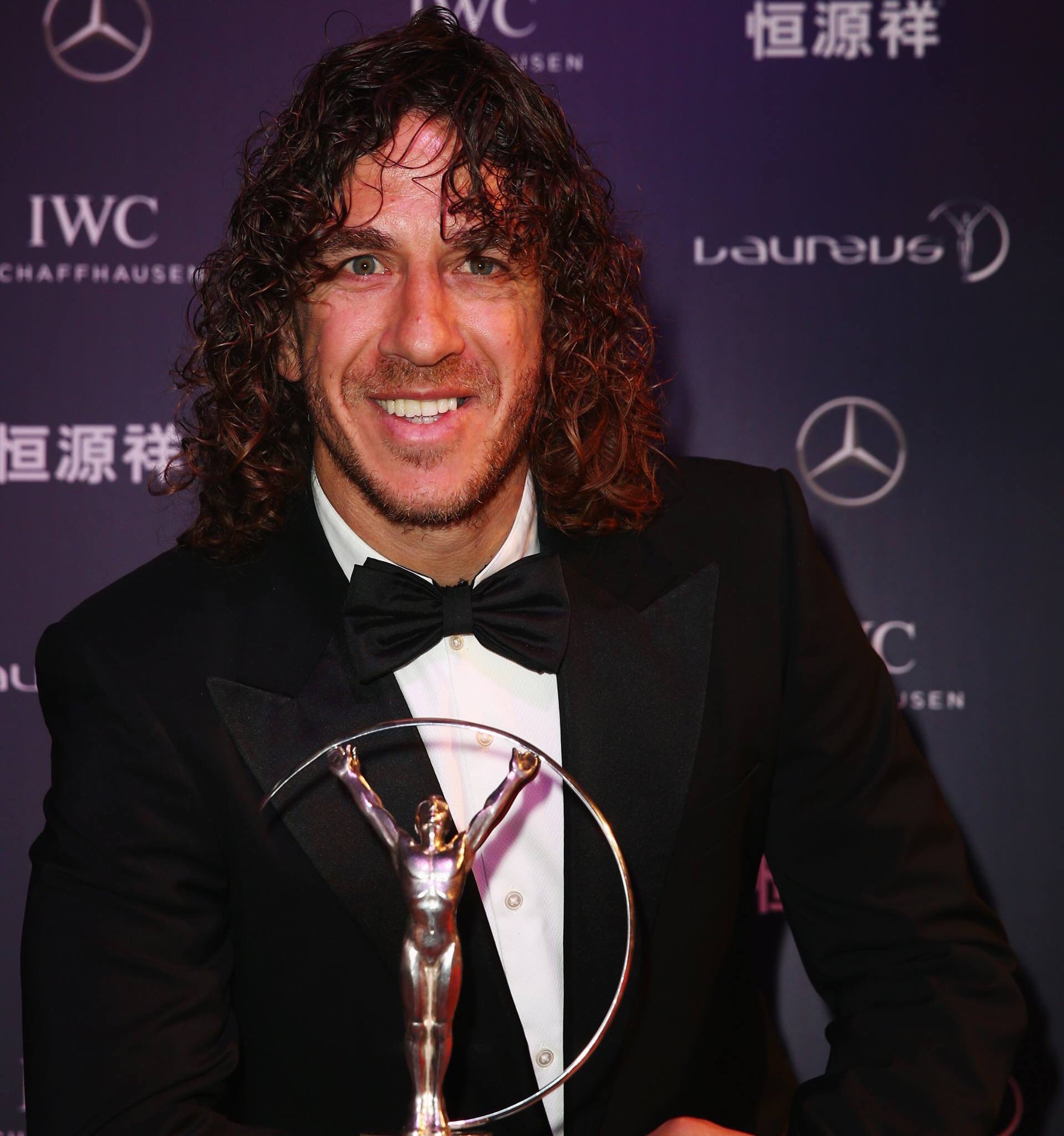 A very happy birthday to Laureus Academy Member and football legend Carles Puyol!   ¡Enhorabuena Carles!  