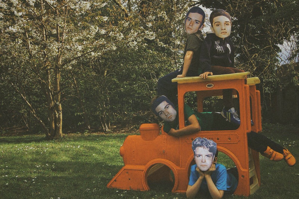 Mowbeck's tweet photo. Having a quick rest stop on the way up Sheffield to play @Leadmill tonight.

Huge thanks to everyone at Nottingham last night!

Mx https://t.co/unoL2aI2Ag