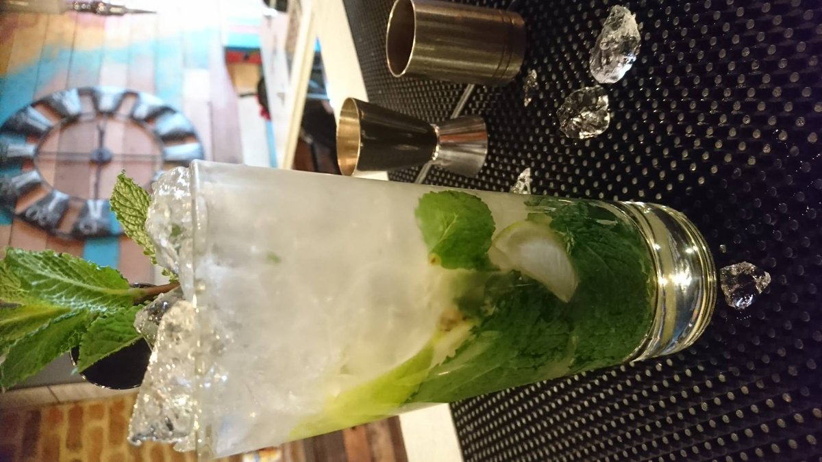How about starting your weekend with 2 mojitos for the price of 1?? Thats it!