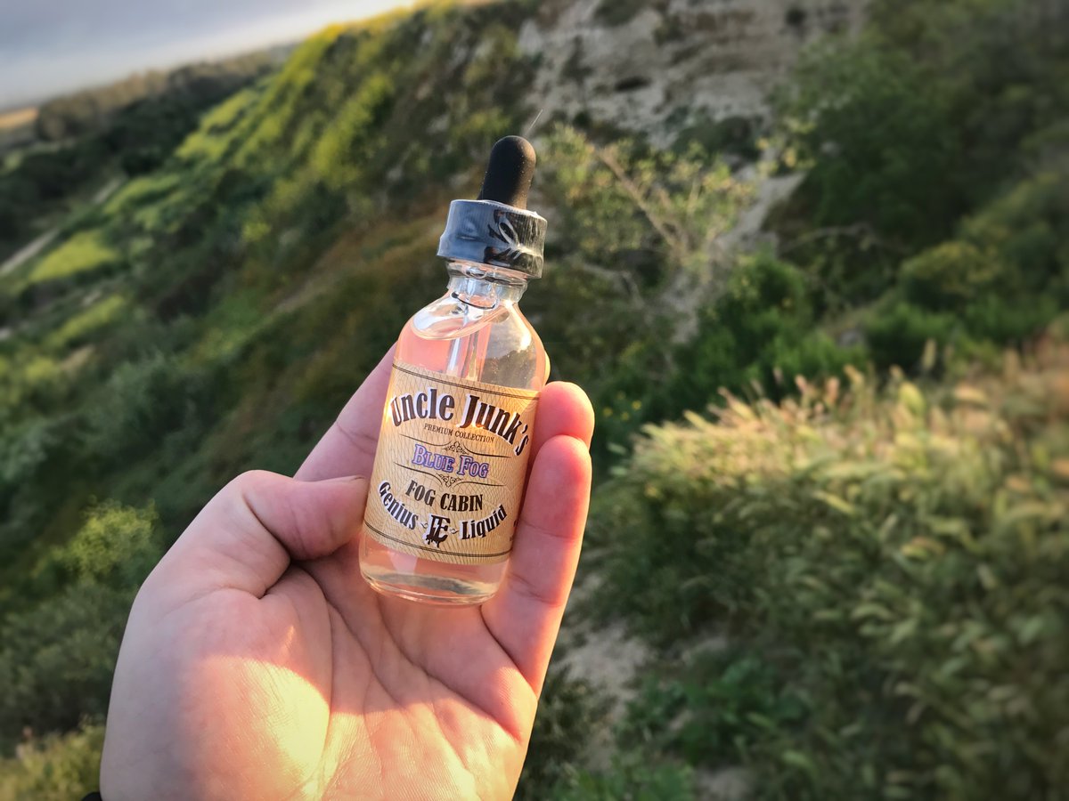 UncleJunks's tweet photo. Blue Fog is the perfect iced berry lemonade for your morning jog or hike. https://t.co/dPeEVB9mXK