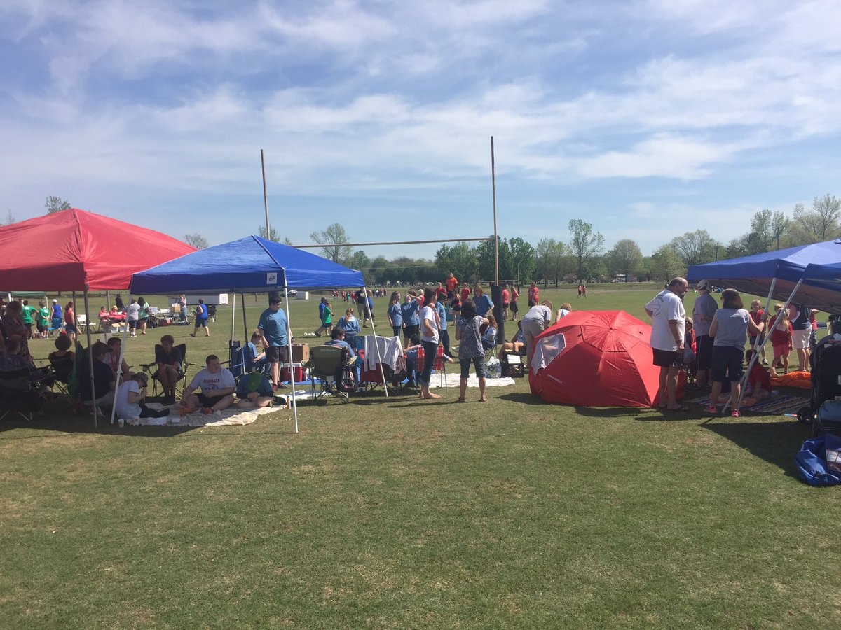 LifeAtUTS's tweet photo. What a super fun day at the Giles Co Speical Olympics! Many student organizations &amp; sports teams helping out today. https://t.co/O0Jguos0Gz