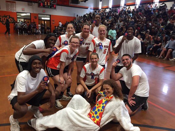 lilt_06's tweet image. "We were ready for y'all"🤘🏼 #dodgingdivas