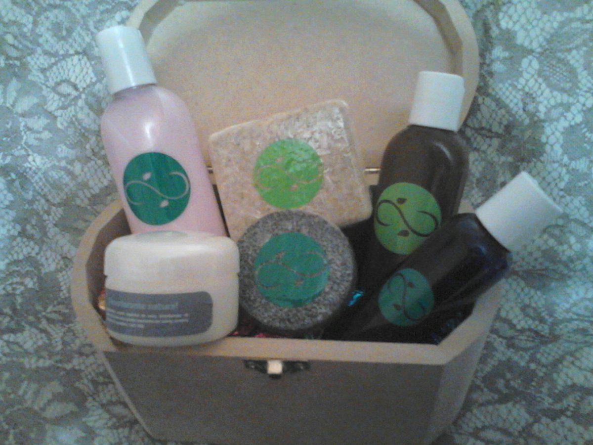 InfinityRelief's tweet image. ¿Quieres esta bolsita con productos?
Checa las bases para ganártela en Facebook facebook.com/InfinityRelief…