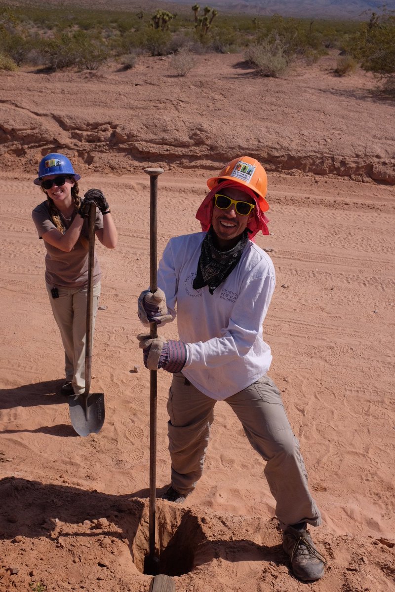 We are so proud of our #AlternativeSpringBreak @unlv students who are spending this week taking care of #GoldButte! #asbgoldbutte