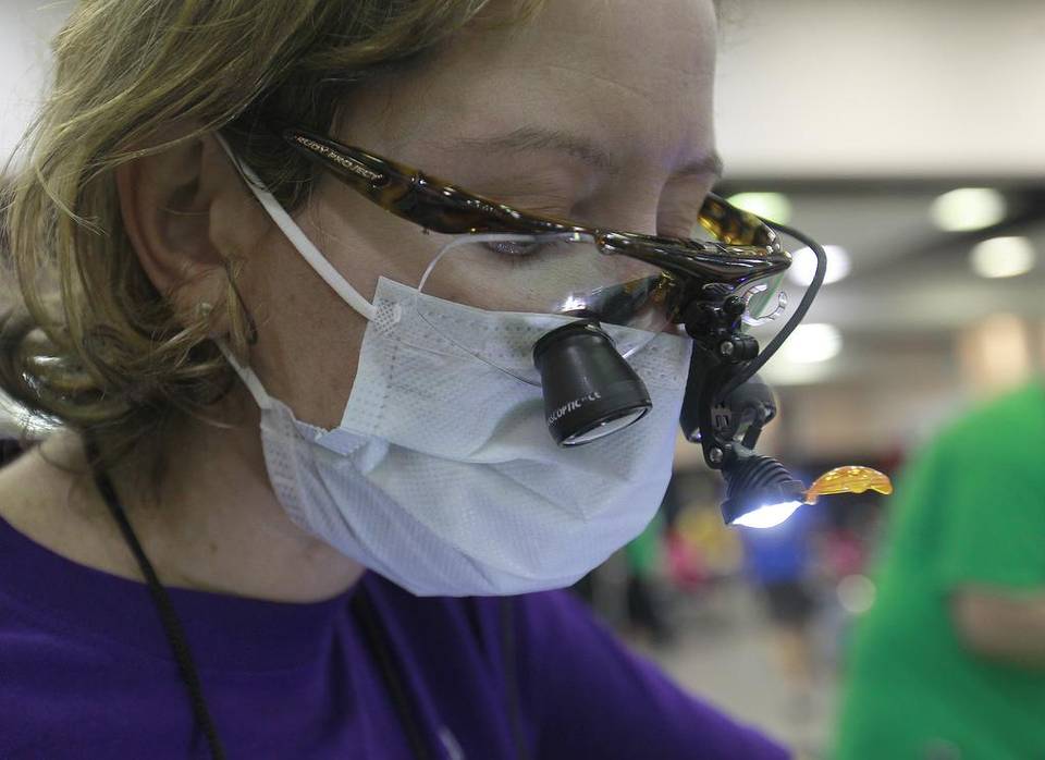 OraBrite_'s tweet photo. Dental hygienists donate time for free one-day service #hygienists #dental #giving The Gift from the Heart Event https://t.co/2c9lK2FpeV https://t.co/Mll4e5a9su