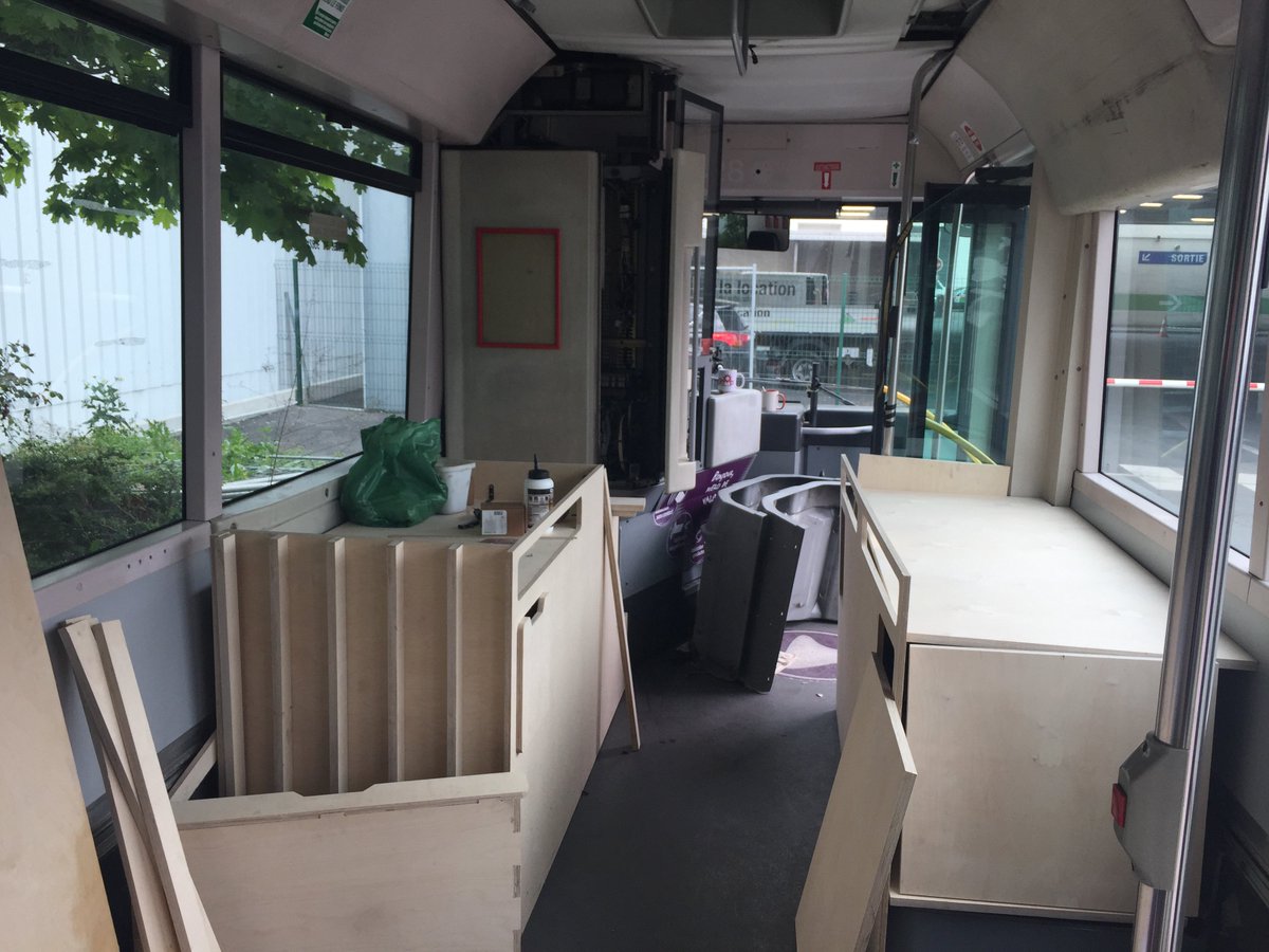 PROTOBUS tweet media