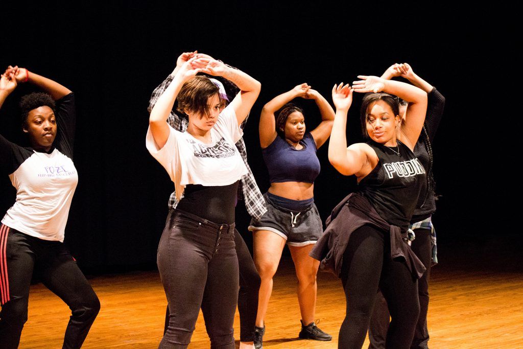 kstatecollegian's tweet photo. K-State's hip-hop dance team prepares for 'A Night in the Wild' https://t.co/N7sv0z6m3v #hiphop #poize https://t.co/Dmf6363eYB