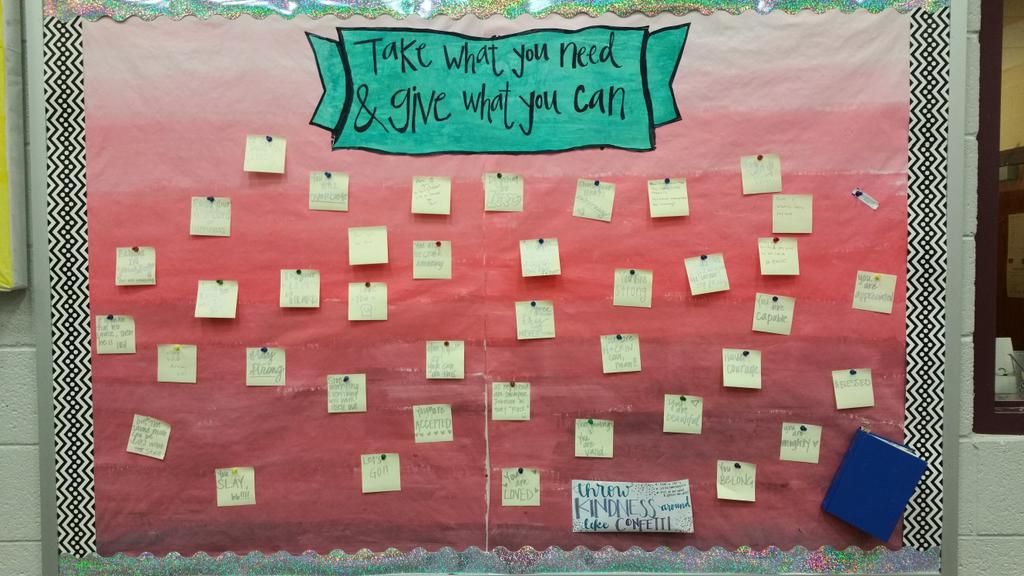 Hamilton_choir's tweet photo. 4th quarter may be hard for everyone, but knowing we have the support of our peers makes it a little sweeter. #spreadlove. https://t.co/uccoqhlJ96