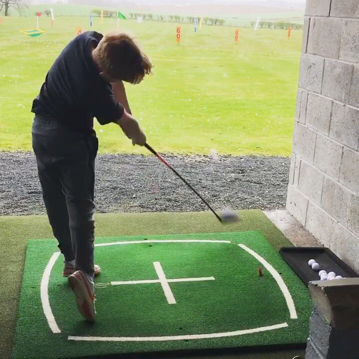 davecurrygannon's tweet photo. New Ping driver being used today #Birthday @clubsecretary @bbgolfrange @sgfgolf @ScottishGolf @GregorMonks @drumcarthur18 #GDriver #200yrds https://t.co/9uZgniGCK1