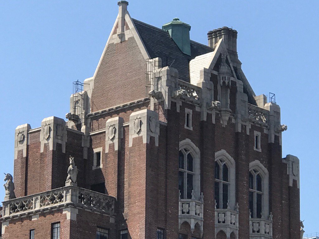Photo of the day:#TudorCity's Woodstock tower, last building built on #42Street w/ an architecturally19th Century top