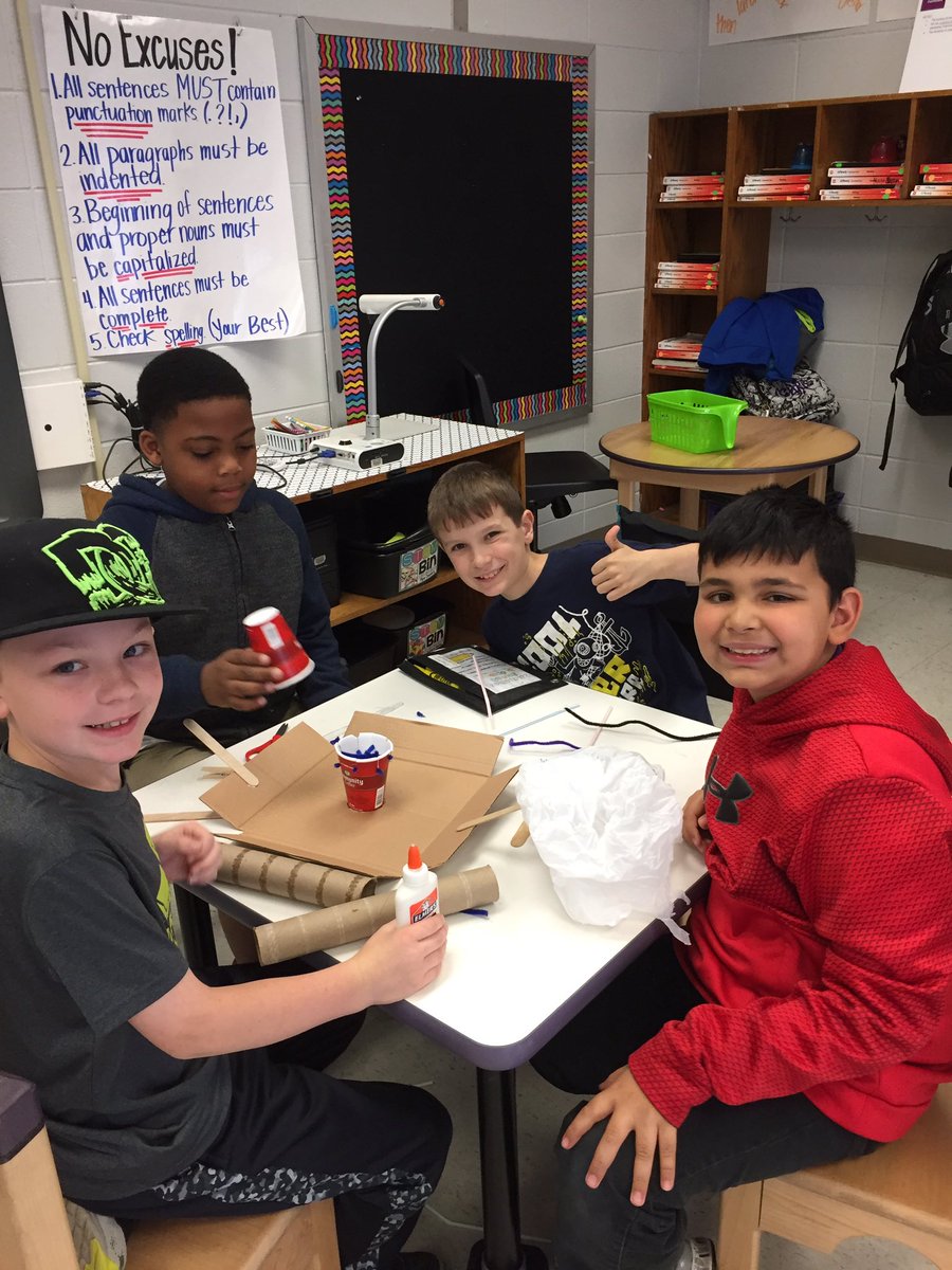 mrssmith323's tweet photo. Having an EGGcellent time with our students and @mrsserio doing our STEM Egg Drop Project!!! #msaw 🥚🐥🐰#ilovemyjob https://t.co/PrFJ3XlzTP
