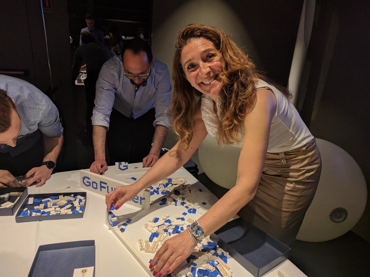 monicaesse70's tweet photo. Bello tornare bambina con @LEGO_Group e @forditalia ☺️#FordSocialHome #FordLego https://t.co/LTLdFSTiOi