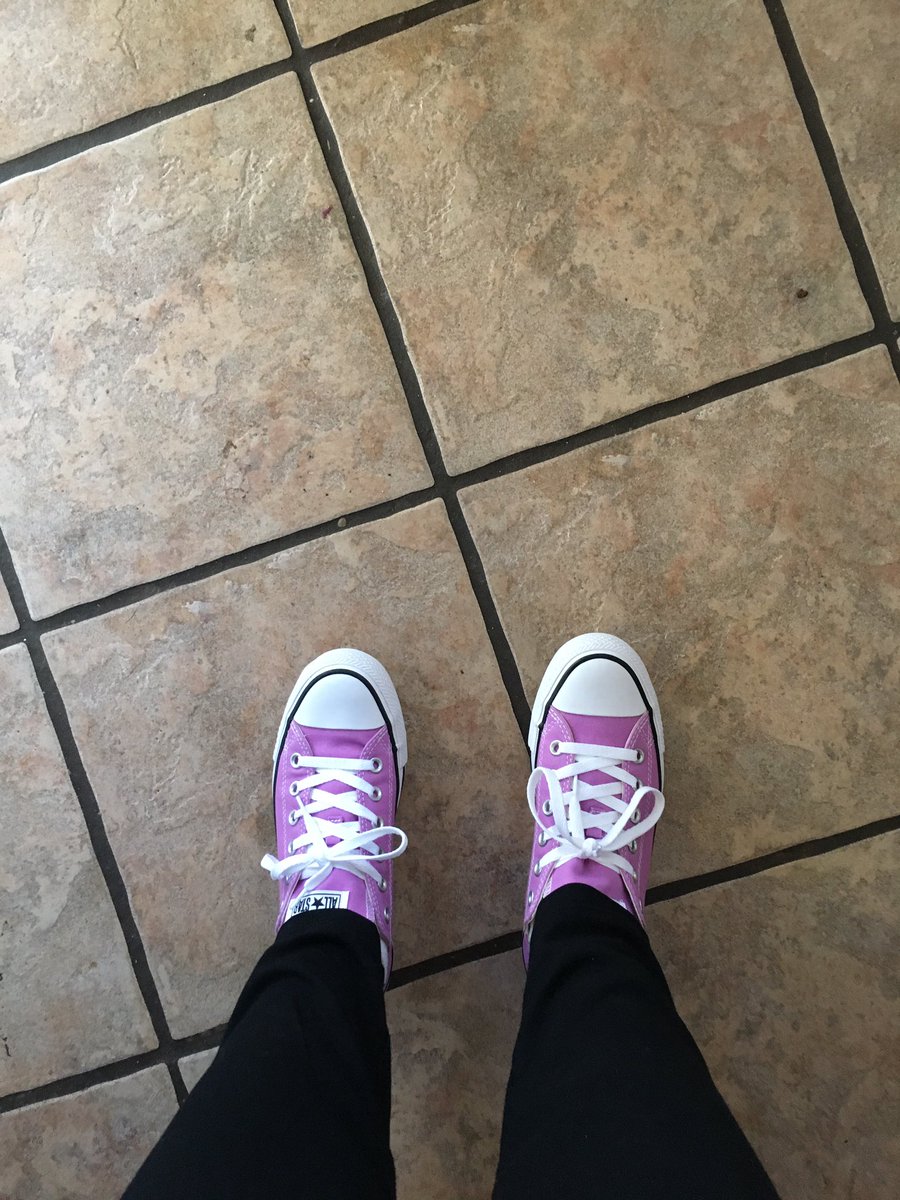 BodatiousSteph's tweet image. Burger love at maid marians the Flyin&apos; Hawaiian was delicious also new light purple converse #converse #burgerlove