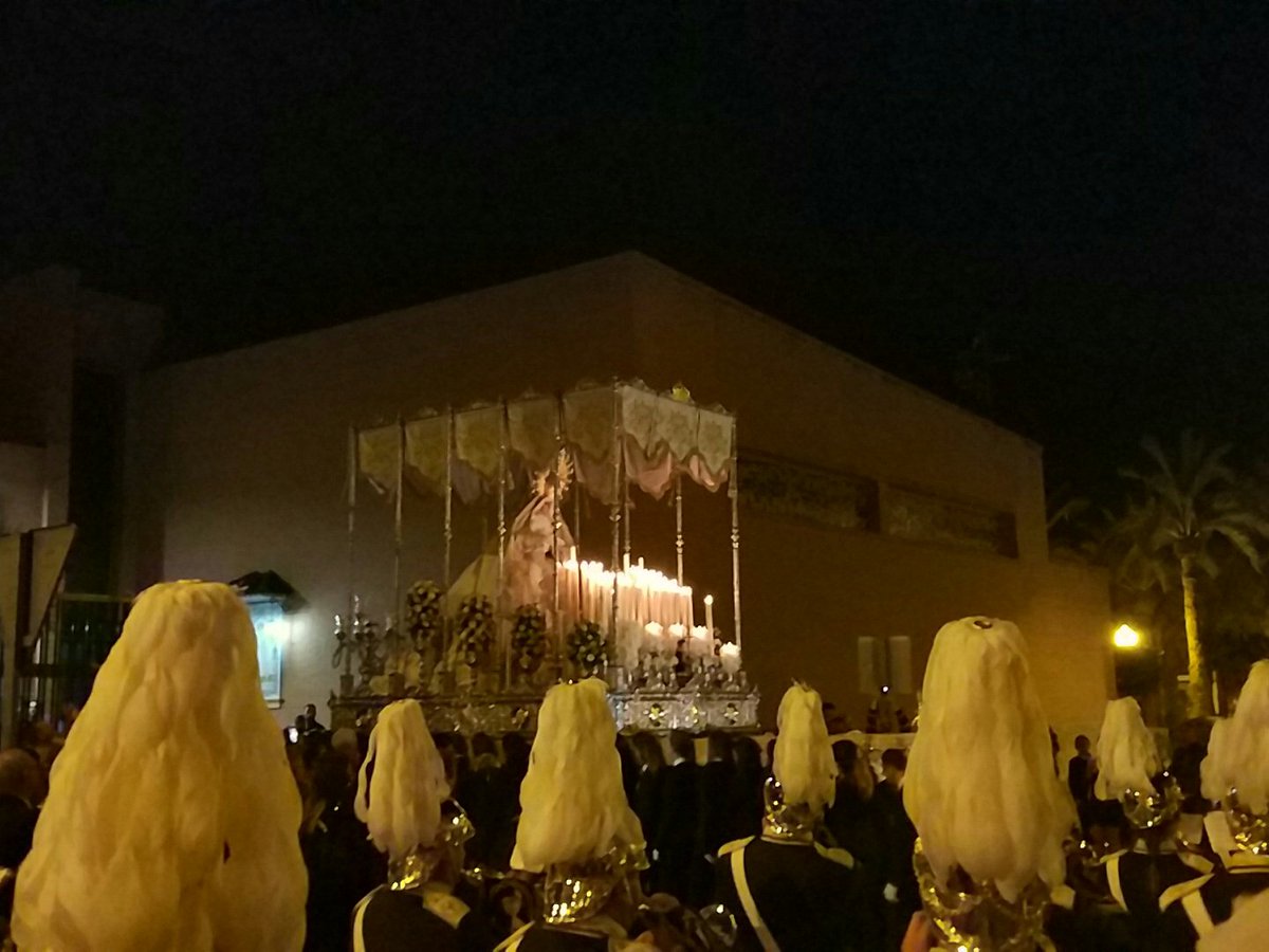 Llegamos a casa y finalizamos el Jueves Santo con nuestro Cristo de la Sangre y nuestra Señora de la Salud
#SuenaLaSangre