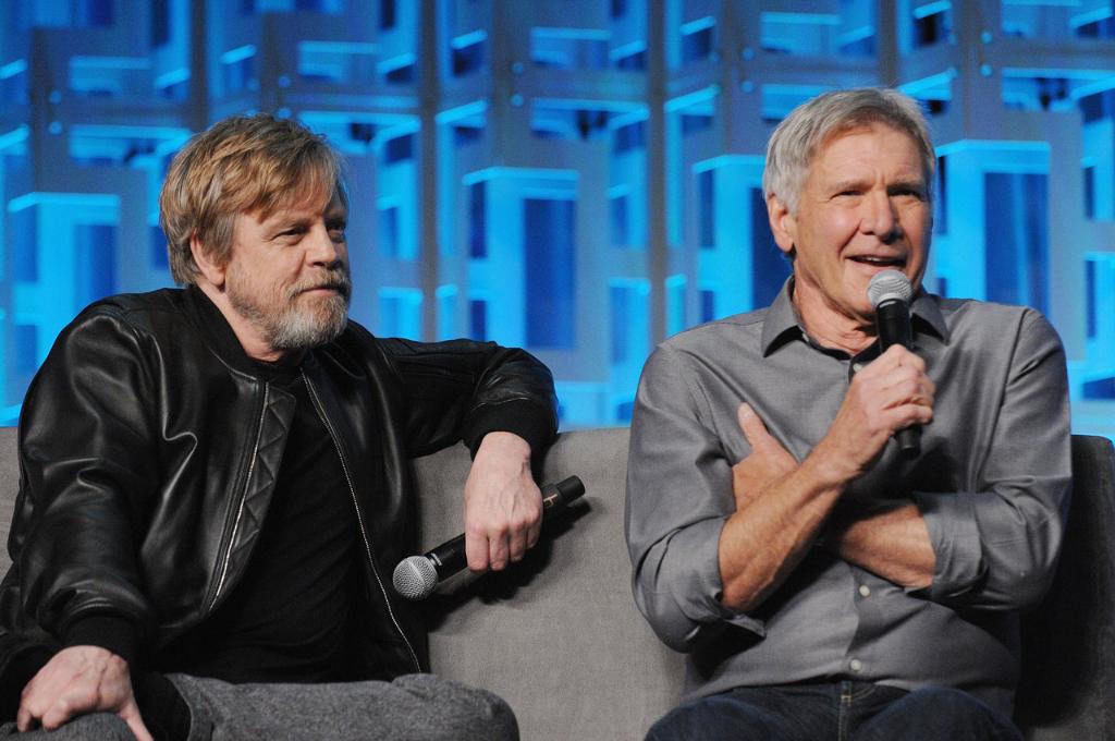 starwars's tweet photo. Read a full report and see photos from the panel that kicked off @SW_Celebration Orlando in historic fashion. #SWCO
https://t.co/Bcv0PnTRYq https://t.co/uICPaSdWpq